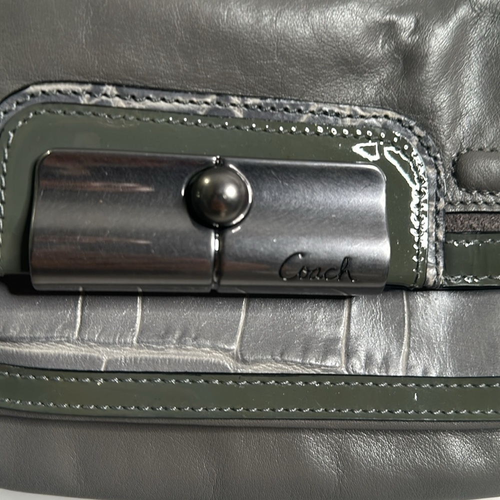 Coach Kristin gray shoulder bag siz medium - Picture 6 of 10